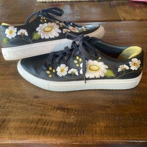 EUC-Mark Nason Los Angeles Black Leather Floral Embroidered Sneakers - Size 8.5